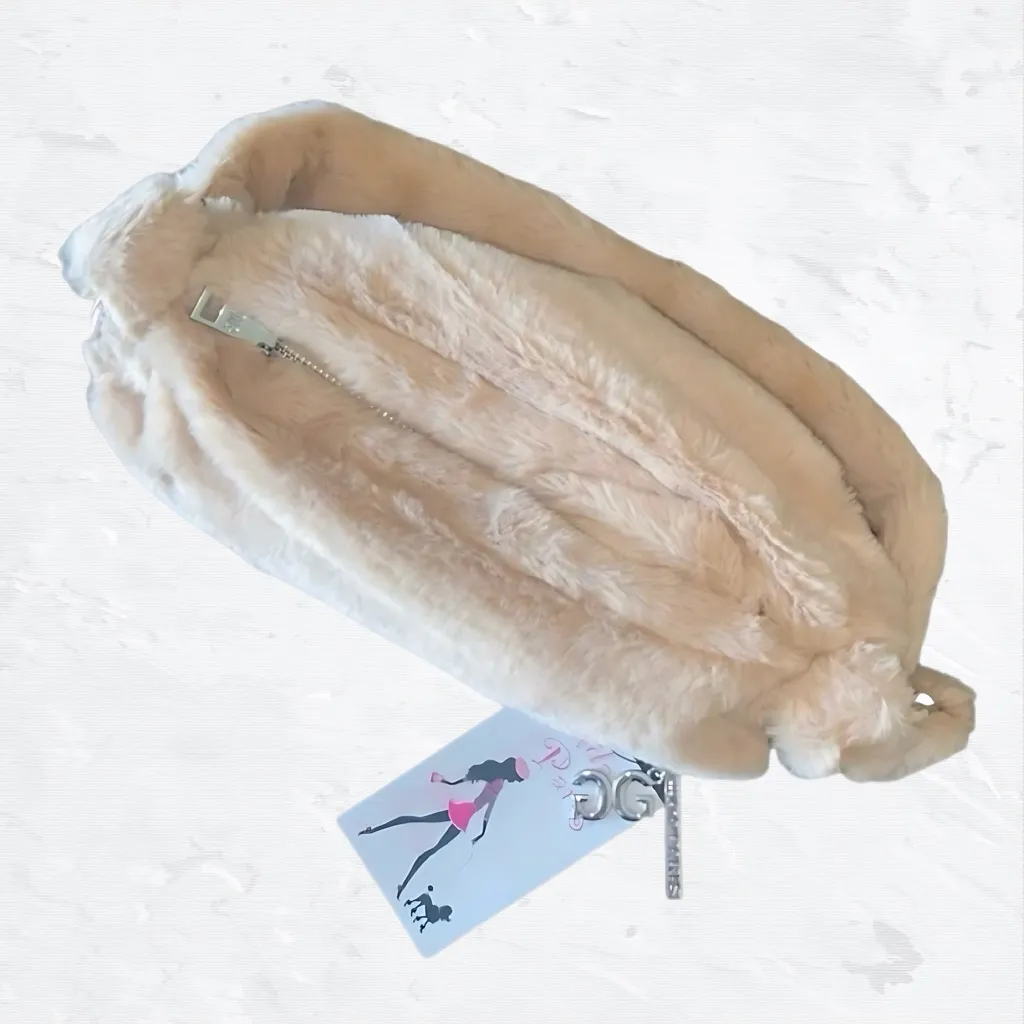 Gilda Paris Beige Tan Faux Fur Shoulder Bag With Bag Charms New With Tags - Image 3