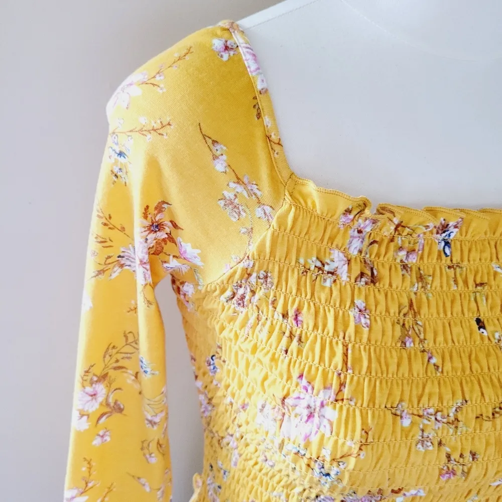 Love, fire floral smocked crop top size medium - Image 3