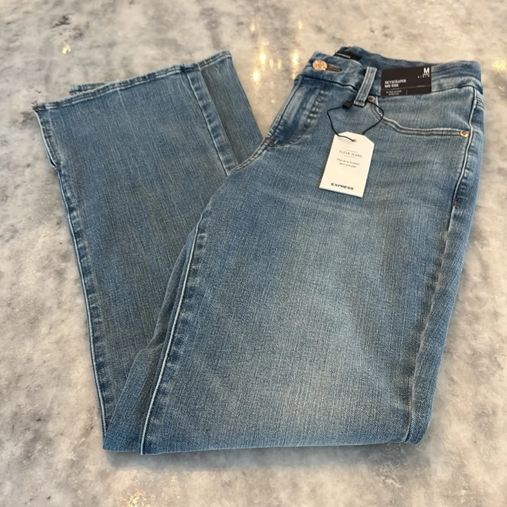 Express Skyscraper Midrise Jeans - Image 9