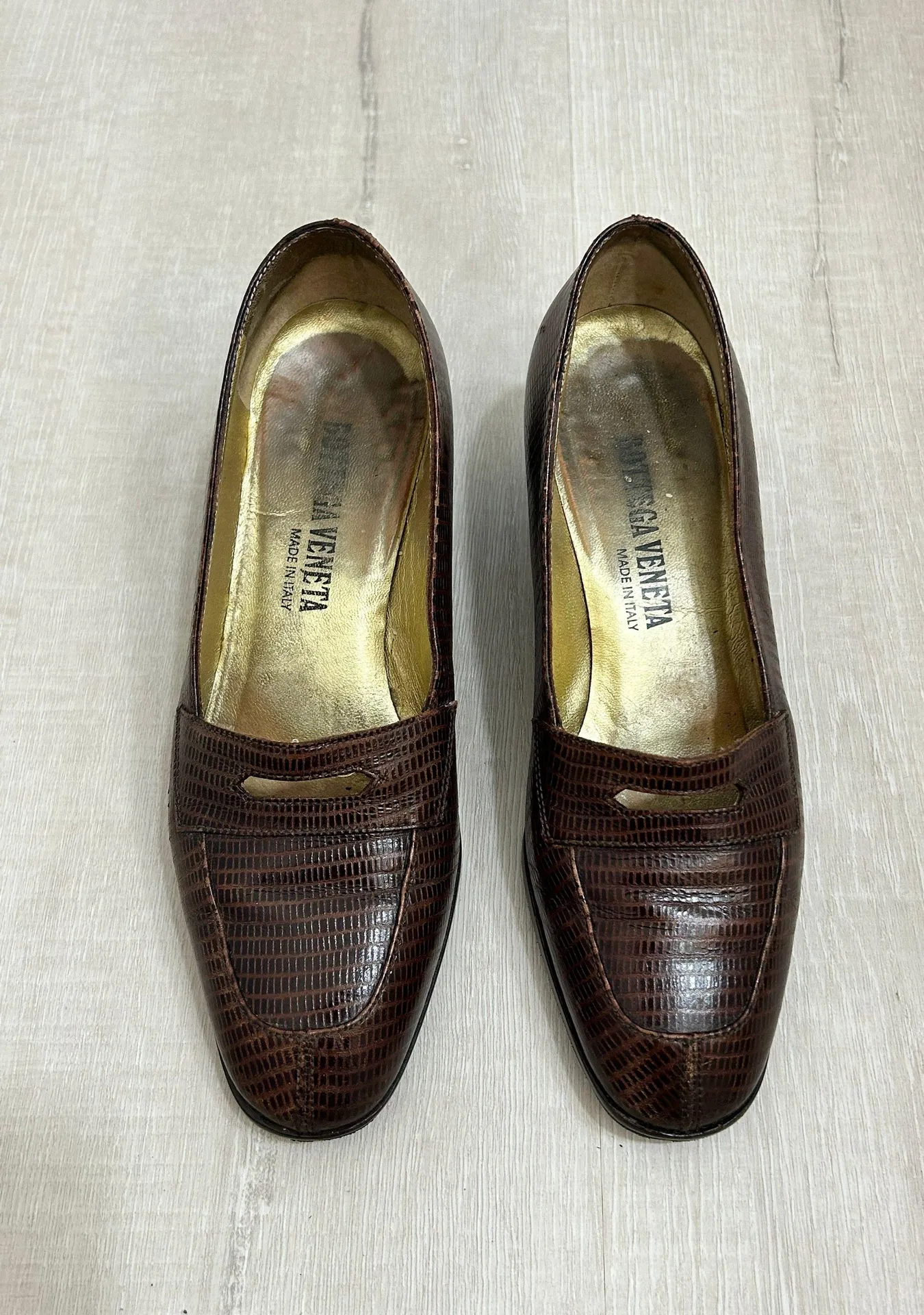 Vintage 80’s Brown Lizard-Embossed Leather Loafers - Image 3