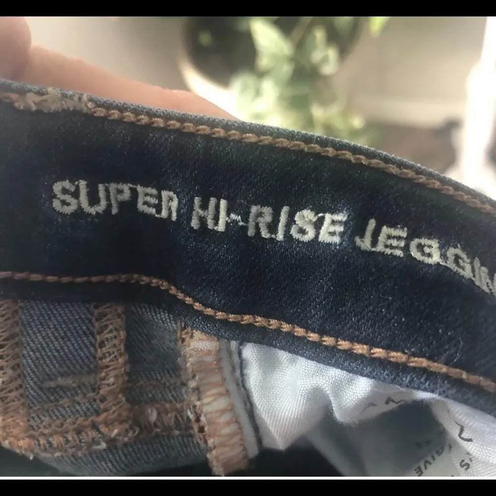 American Eagle LONG Super Hi-Rise Jegging Distressed Jeans H2 - Image 6