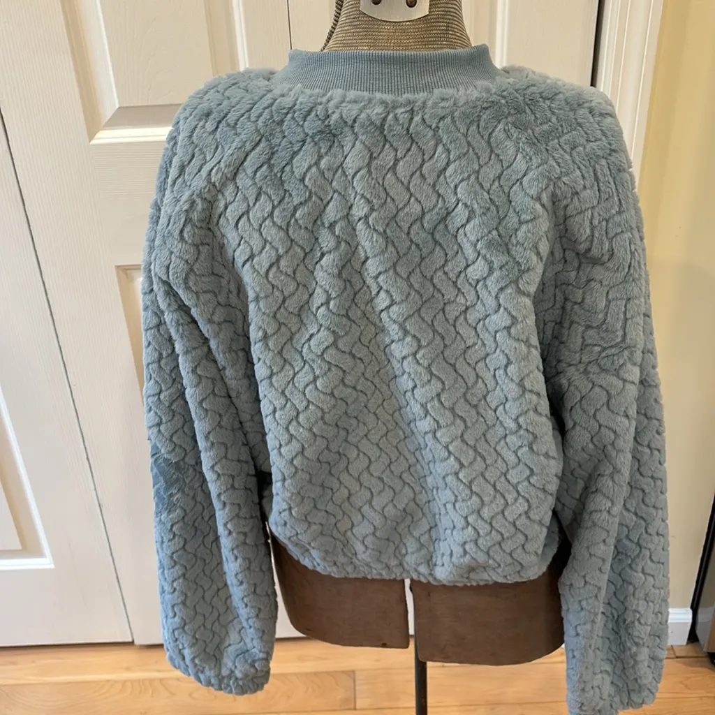 Crave Fame light blue soft fleece 2 piece jogger pants and crop jacket set - Image 9