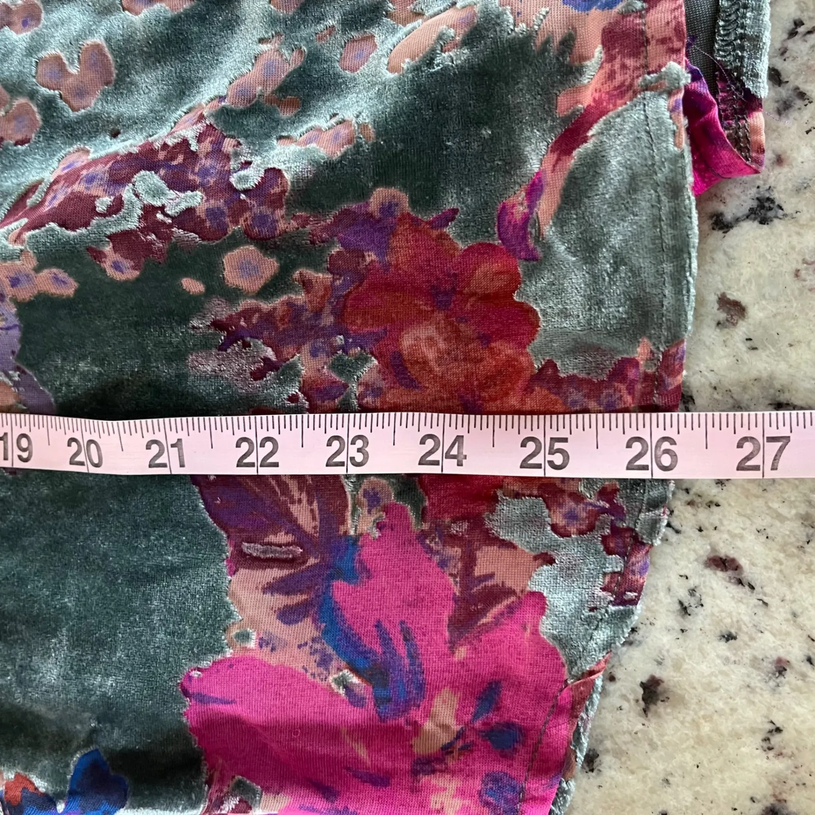 JODIFL Velvet Cutout Floral Button Down Shirt Long Sleeve Women Size Medium - Image 8