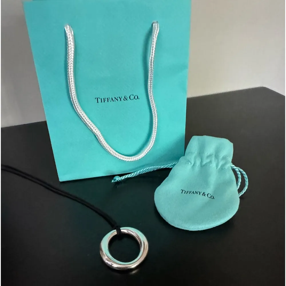 Elsa Peretti Sevillana Pendant with a Black Silk Cord - Image 6