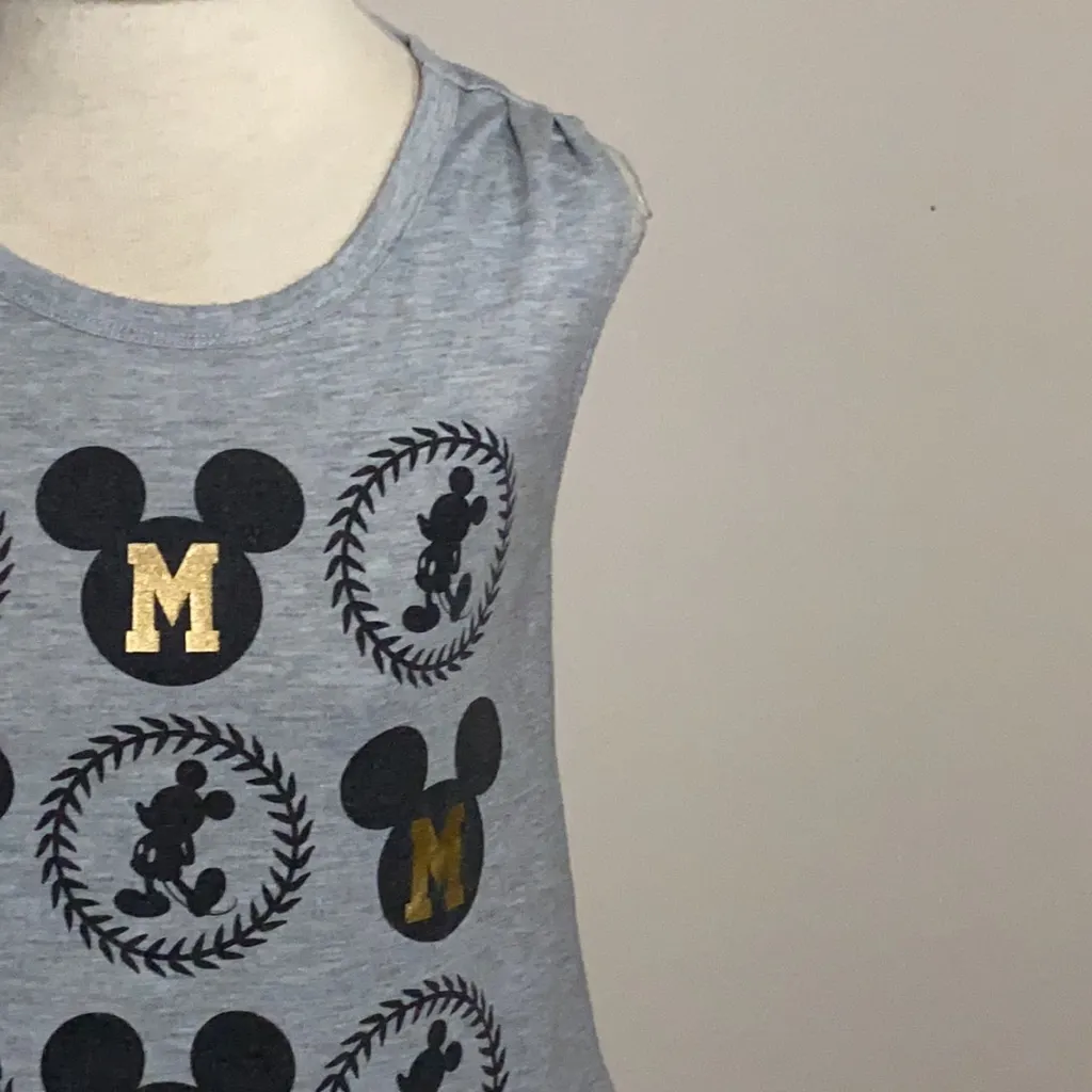 Disney Mickey Mouse sleeveless shirt tank top Sz M embossed crest ear medallion - Image 3