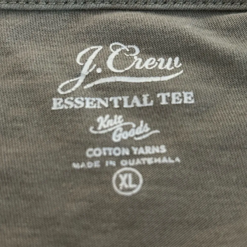 J Crew Essential Tee Khaki Green Size XL - Image 6