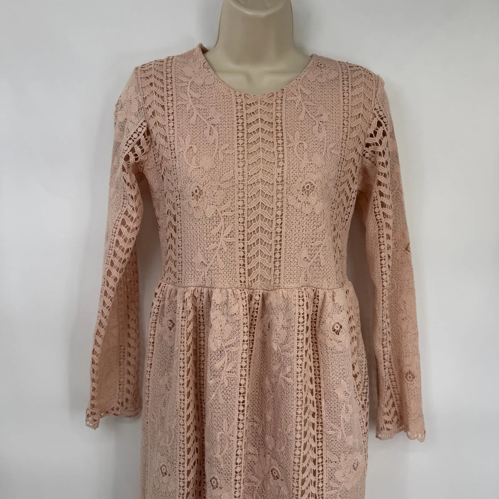 Tea n Rose Boho Lace Crochet Midi Dress Womens Small Pink Coquette Feminine - Image 3