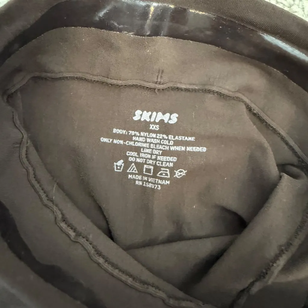 NWT SKIMS Everyday‎ Sculpt High Waisted Above The Knee Shorts Size XXS Espresso - Image 2