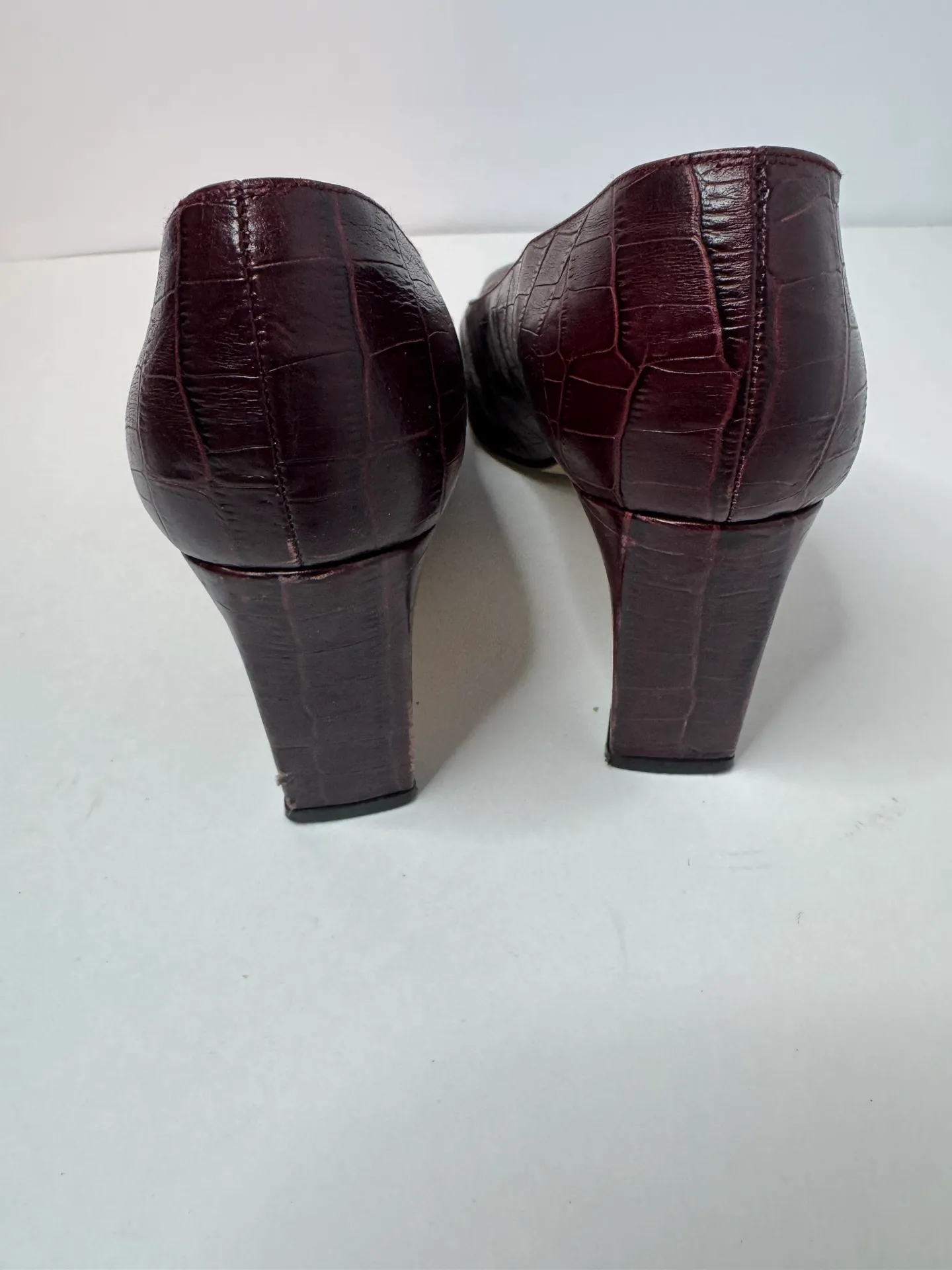 'Valencia'Burgundy Faux Alligator Leather 3 "Heels Size 9M - Image 5