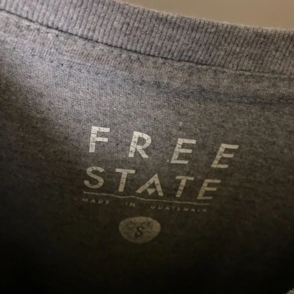 Free State Chi Town Chicago Illinois The Windy City T Shirt Graphic Tee S - Image 4