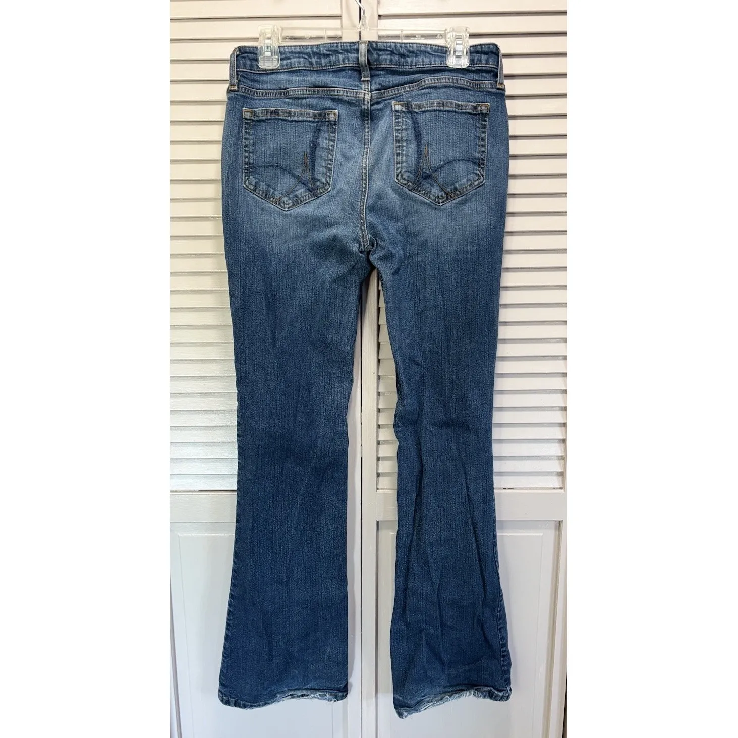 Arizona Jean Co Denim Flare Jeans‎ Med Wash Size 9 Long Low Rise Zip - Image 4