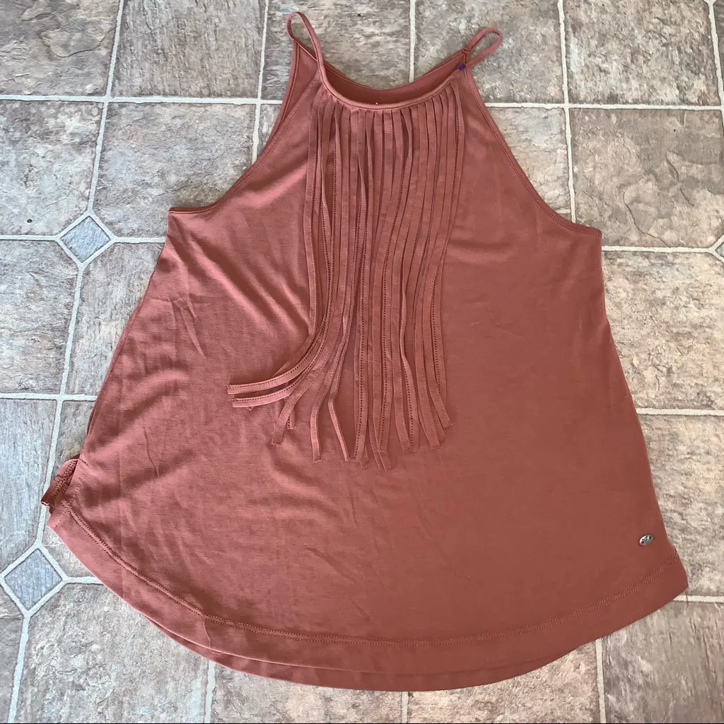 American Eagle Soft & Sexy Tank Top Tassels // Work Casual Summer Vacation - Image 3