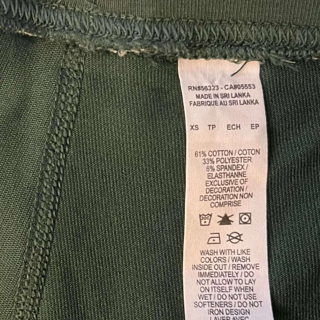 Nike Womens Mid-Rise 10” Biker Shorts in Pro Green Size XS - Image 6