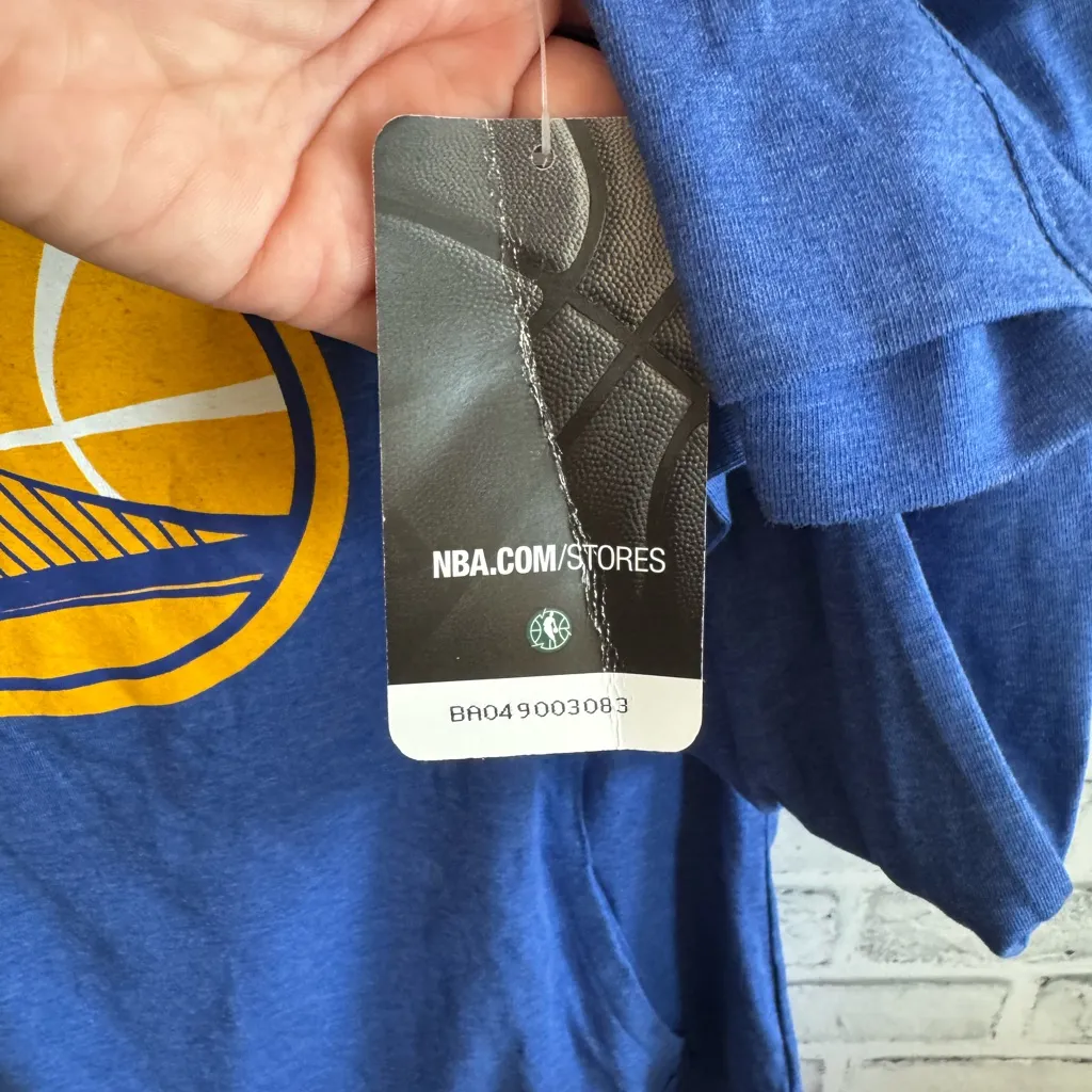 NWT! Women’s Golden State Warriors cowl neck kangaroo pouch blue LS shirt M - Image 3