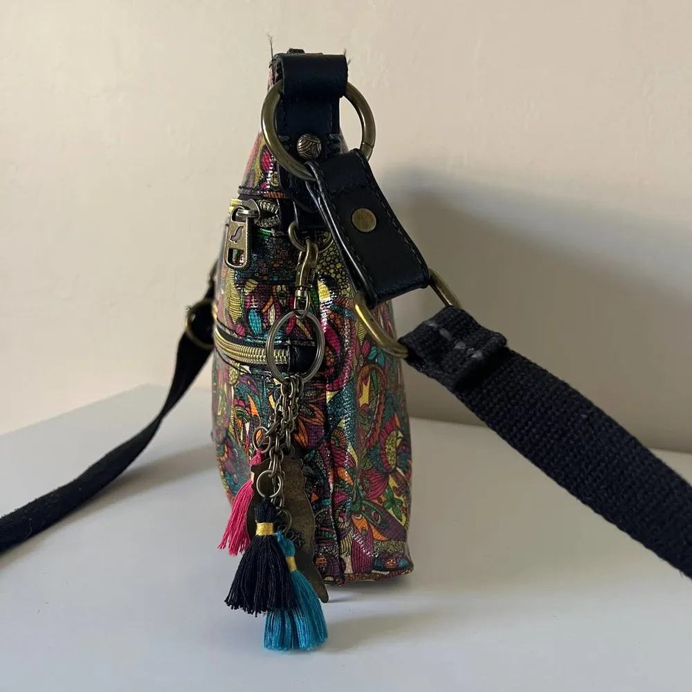 Sakroots Basic Double Zip Printed Coated Canvas Crossbody Bag Rainbow - Image 7