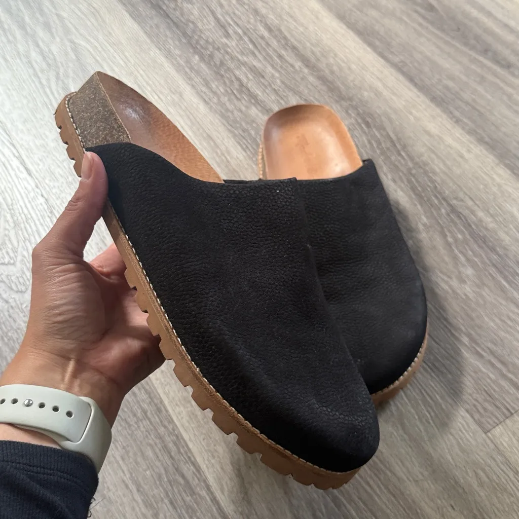 Madewell Black Leather Mules Laney Clog  10 - Image 4