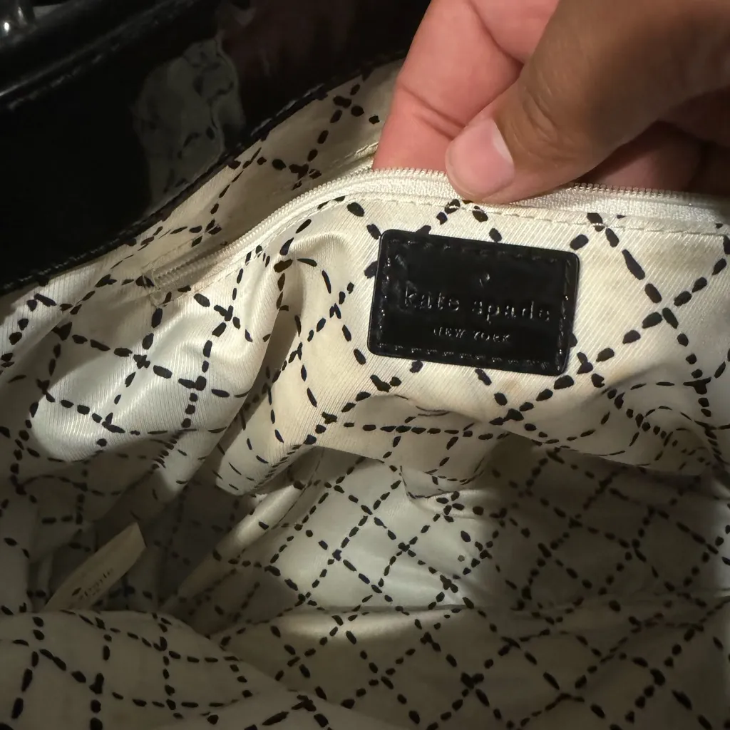 Kate Spade‎ Black Patent Leather Bow Accent ToteC - Image 10