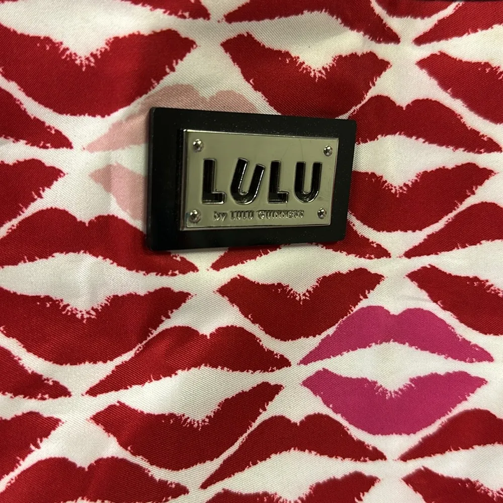 LULU Guinness with Red Pink Lips Kisses Tote Bag Shoulder Bag 14 x 13 x 5.5 inch - Image 6