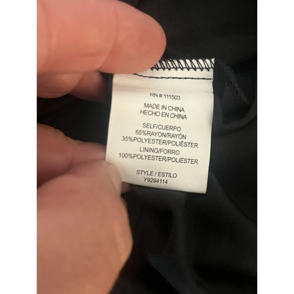 Luxology Maxi Dress Size Medium Black Cap Sleeve V Neck Tie Waist Belt NWT - Image 7