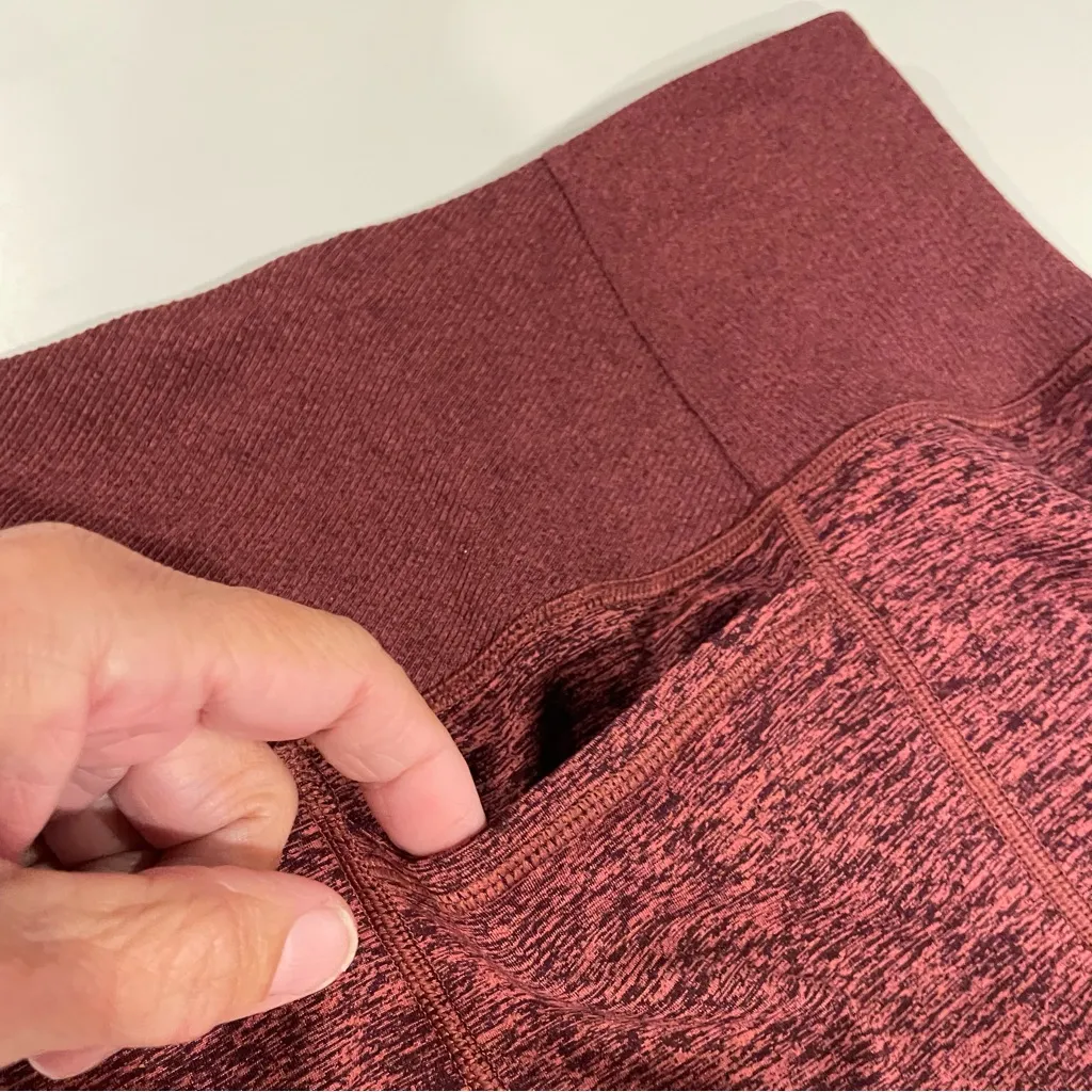 Athleta Women’s Exhale Heel Tight Stash Pocket Softluxe Size M Burgundy - Image 9