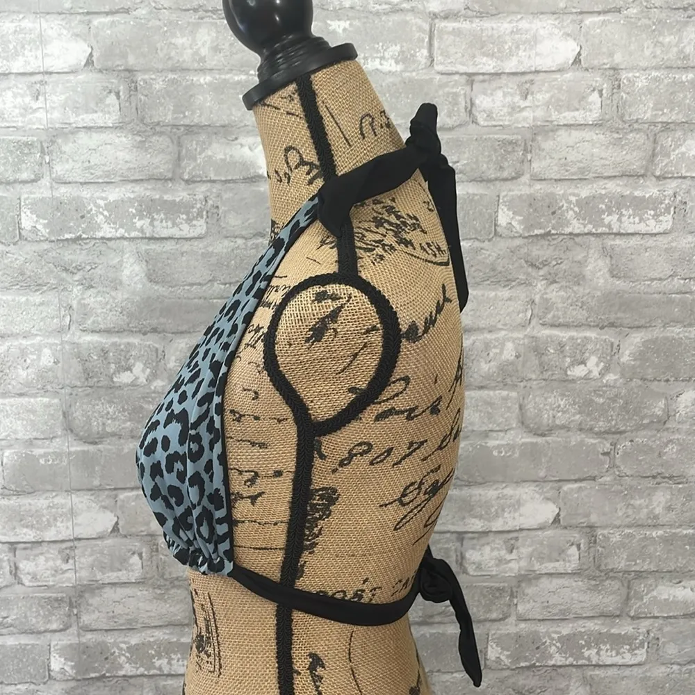 Shade & Shore Leopard Print Reversible Bikini Top - Image 3