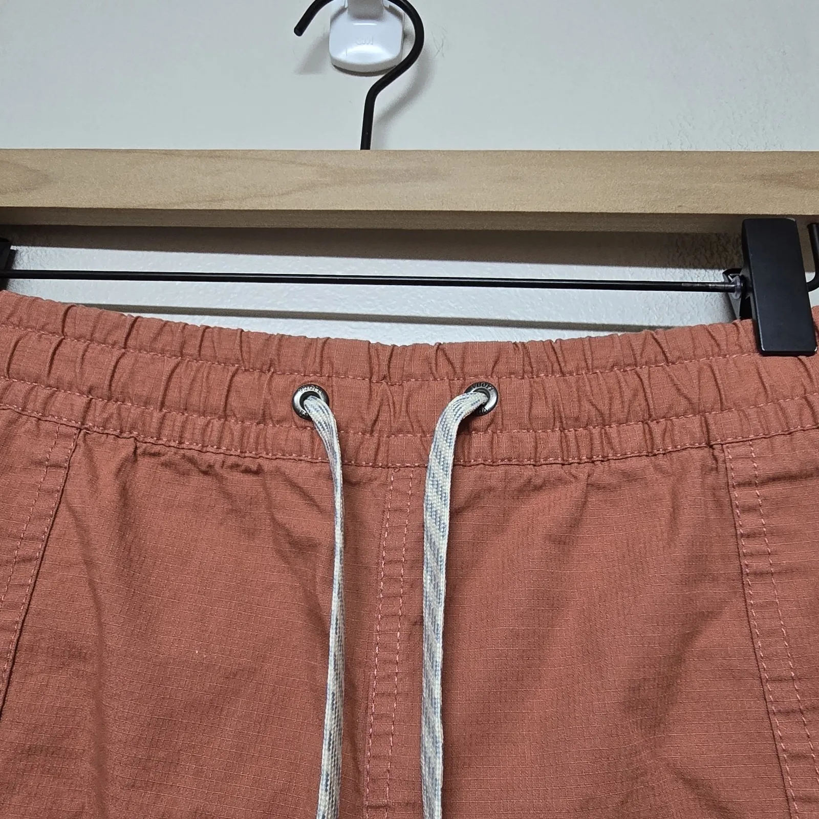 Vuori Ripstop Shorts Women Sz L Coral Cinnamon Organic Cotton Lightweight Hiking - Image 3