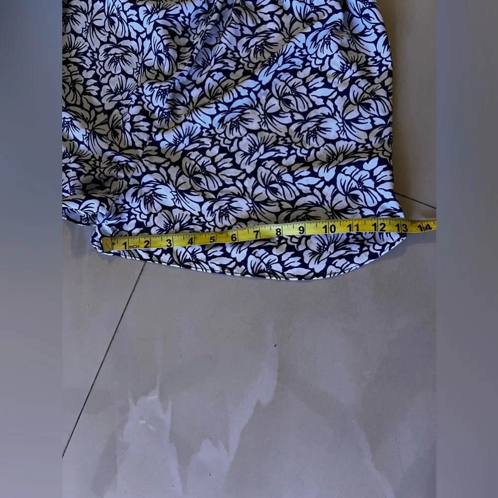 Maitai short jumpsuit floral blue/white L lightweight Romper - Image 11