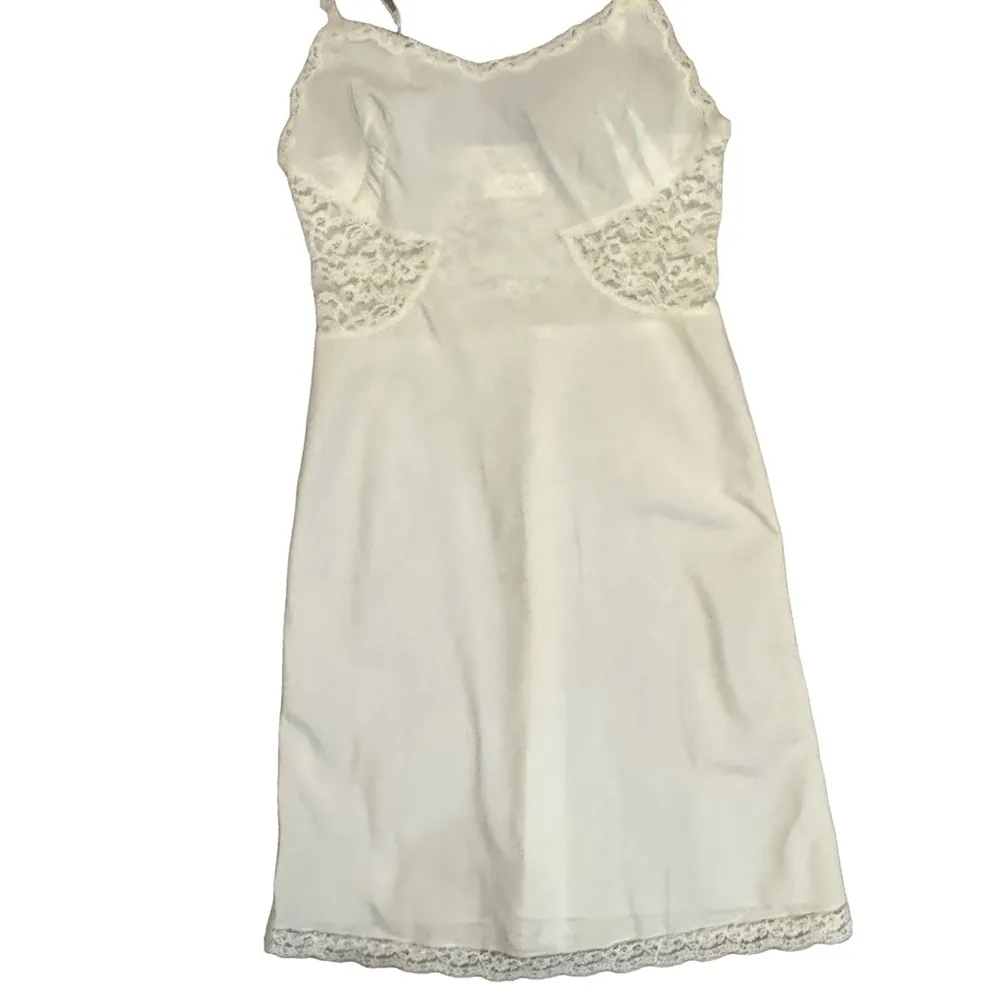 Vintage 1950s Barbizon Ivory Taffreda Full Slip Antique Retro Glam Rockabilly White Size undefined - Image 4