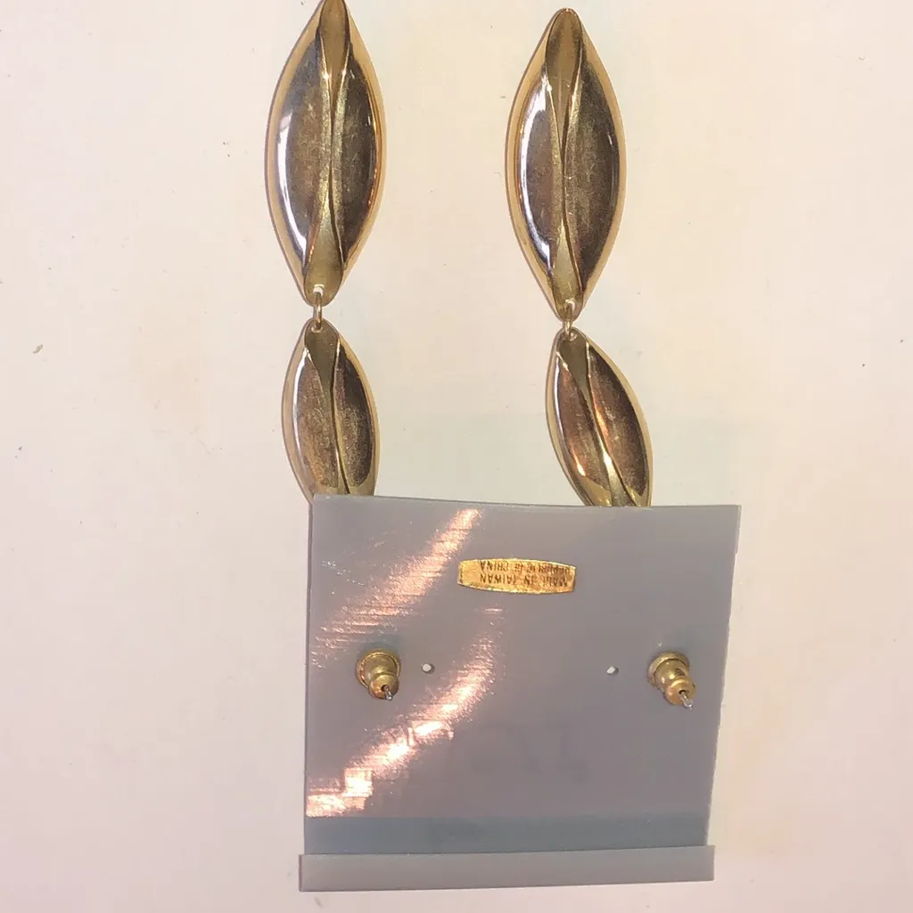 Vintage Gold Tone Retro Boho Drop Statement Earrings - Image 5