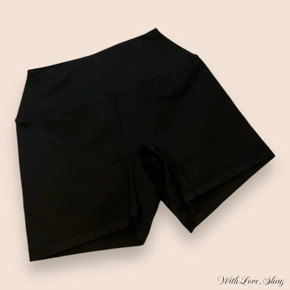 NWOT  FORMCLOUD CLOUD SHORTS - Image 2