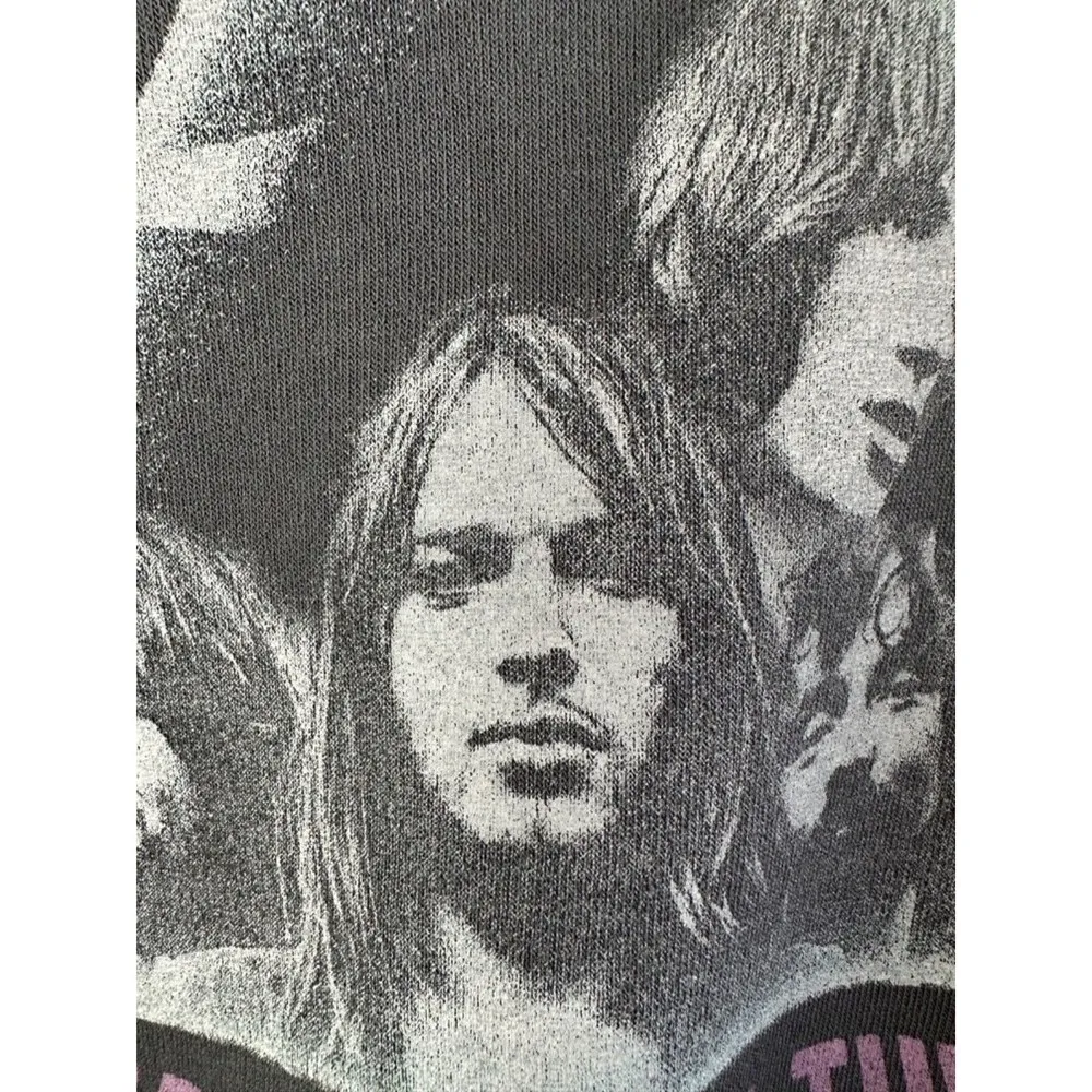 NWT Pink Floyd Dark Side Of The Moon Women's Gray Cropped Sweatshirt Size M - Image 4