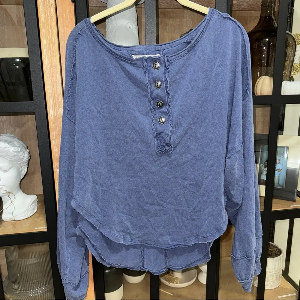 Free People Melodi Henley long sleeve tee sweater top navy quarry raglan raw - Image 2