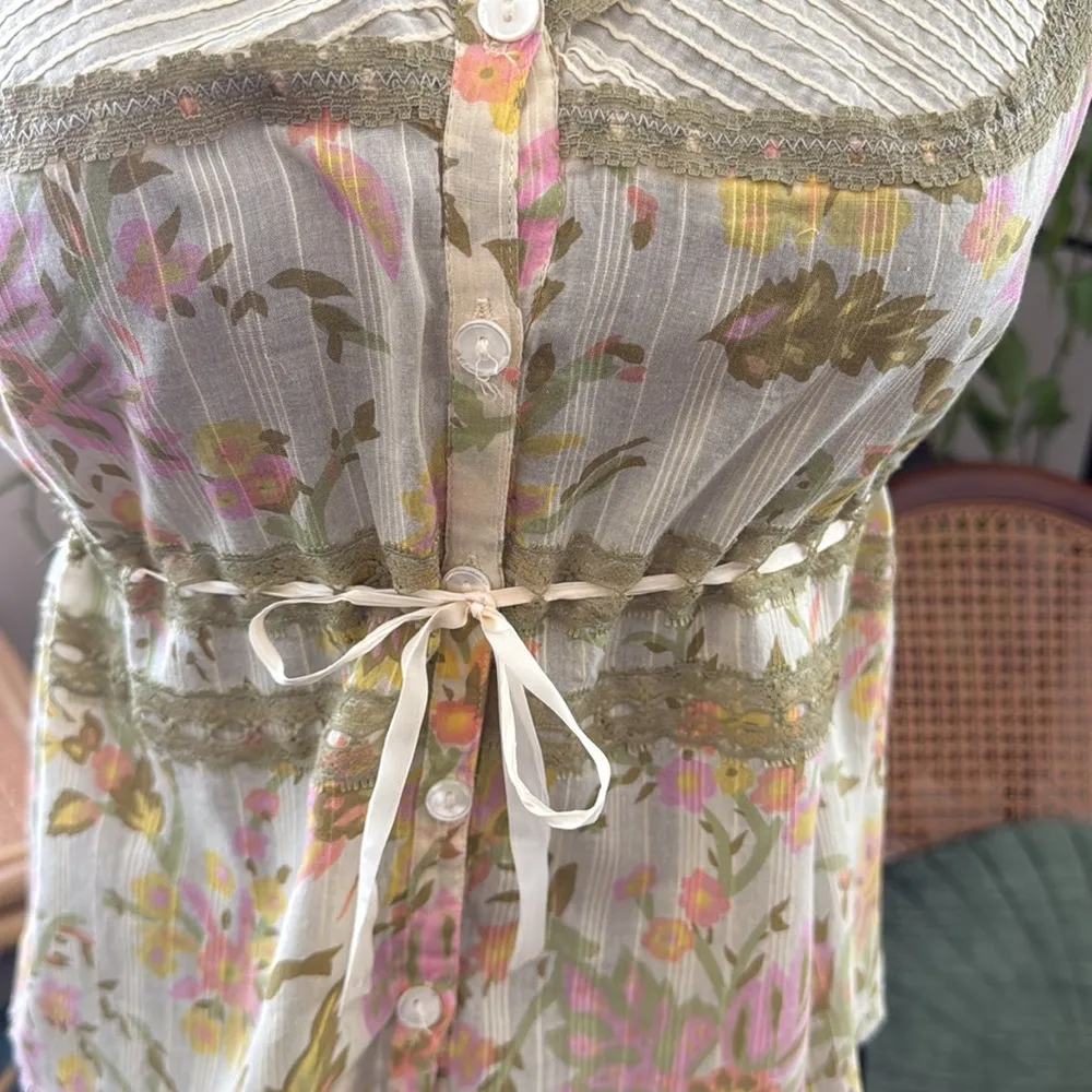 Vintage Y2K Free People Multicolor Floral Lace Detail Waist Ribbon Button Up Top - Image 3