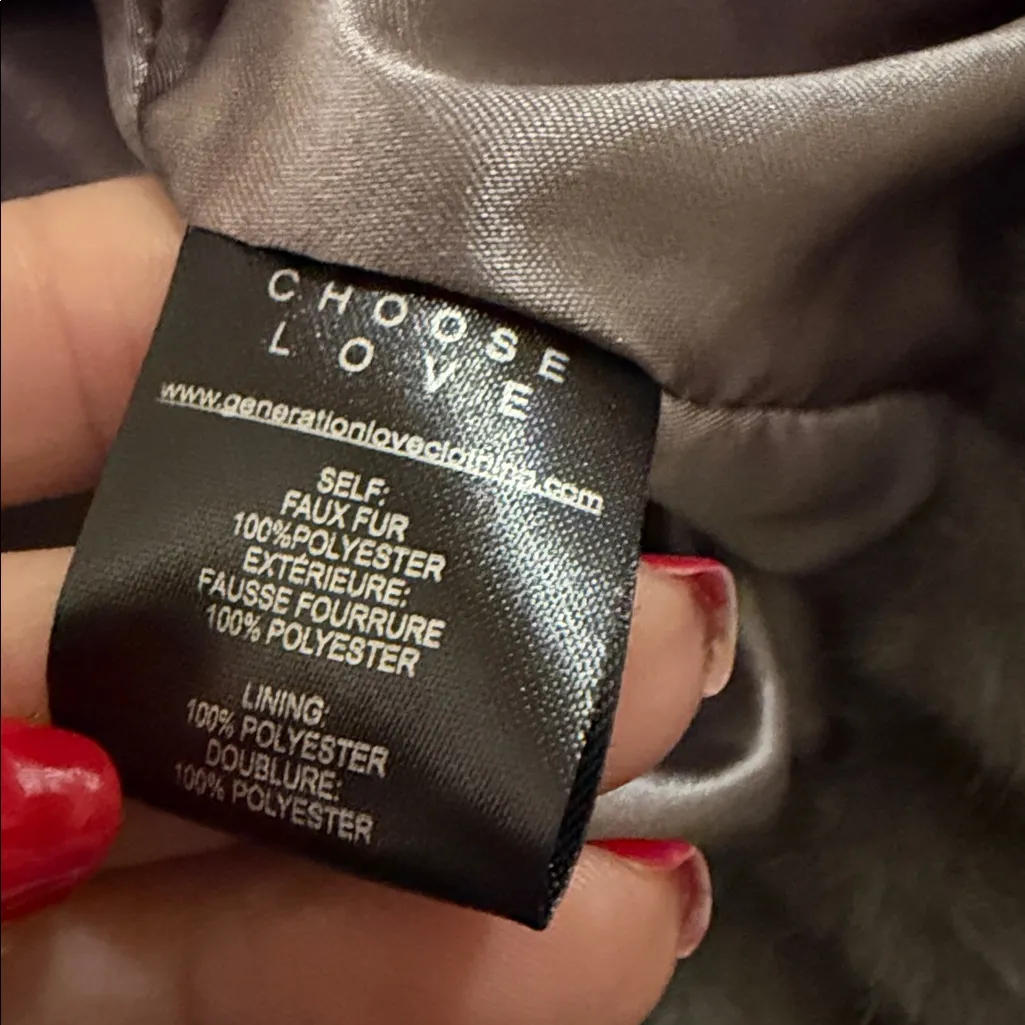 NWT women's Generation Love Jodi jacket faux fur size xl in gray - Image 9