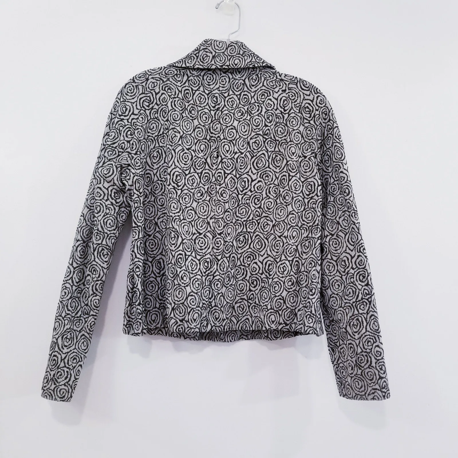 Max Mara Wool Blend Whirlpool Jacquard Blazer Jacket Crafted Woven Buttons Gray Size 8 - Image 4