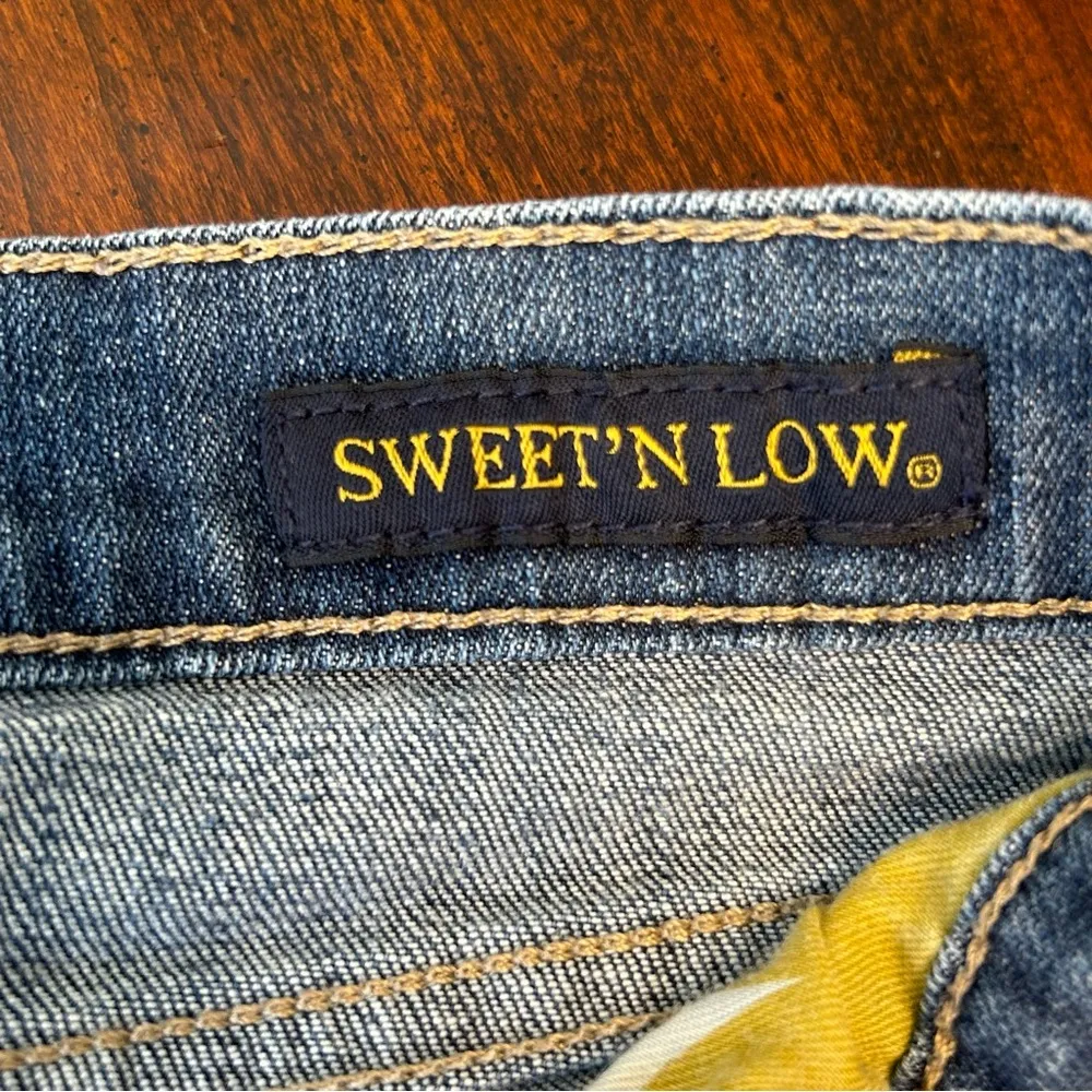 Lucky Brand Sweet and Low Boot Cut Women’s Size 8/29 Dark Blue Wash Jean - Image 8