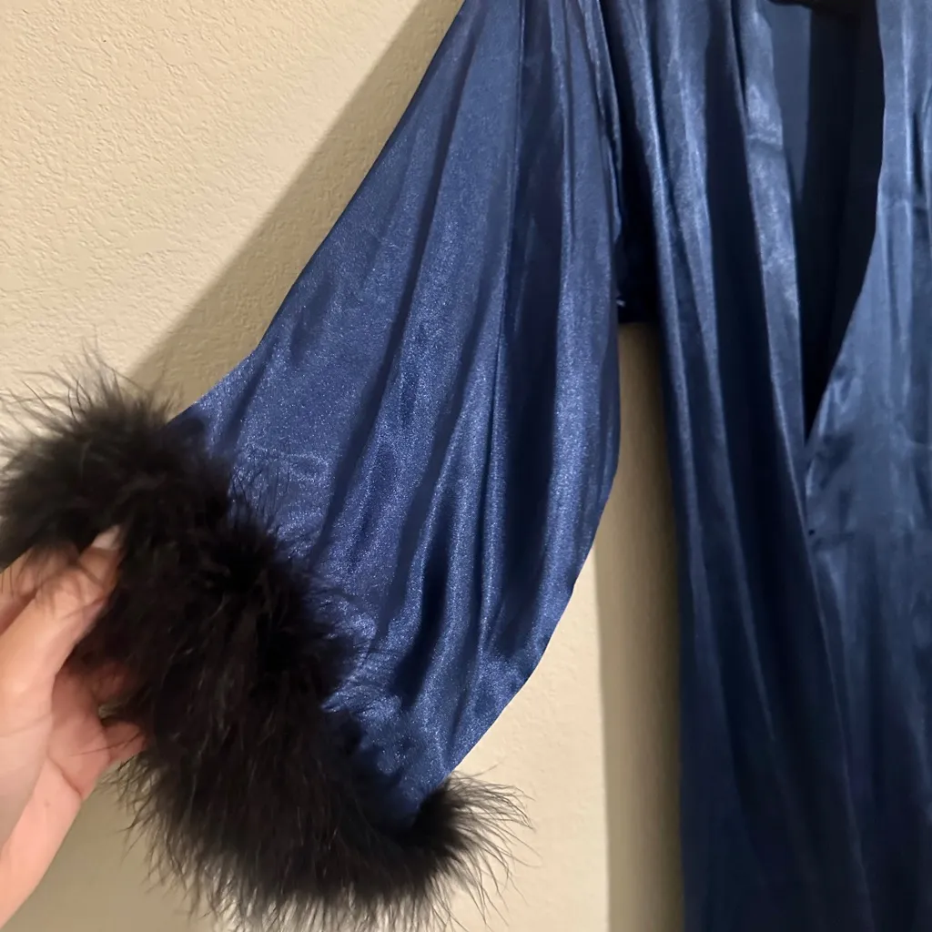 In Bloom by Jonquil
Noelle Feather Trim Robe Blue Size undefined - Image 6