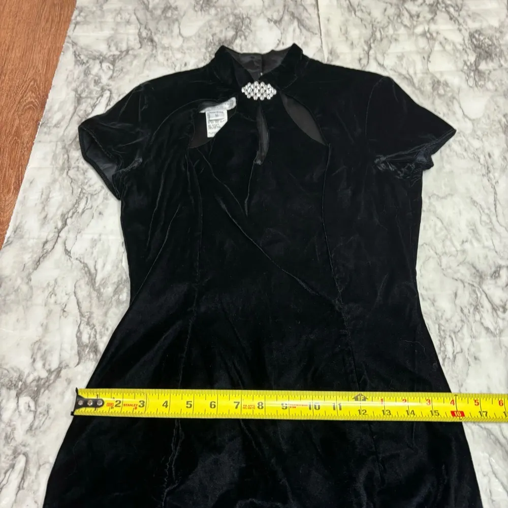 Jessica McClintock Gunne Sax Vintage Black Velour Gown Dress broach size 9/10 - Image 7