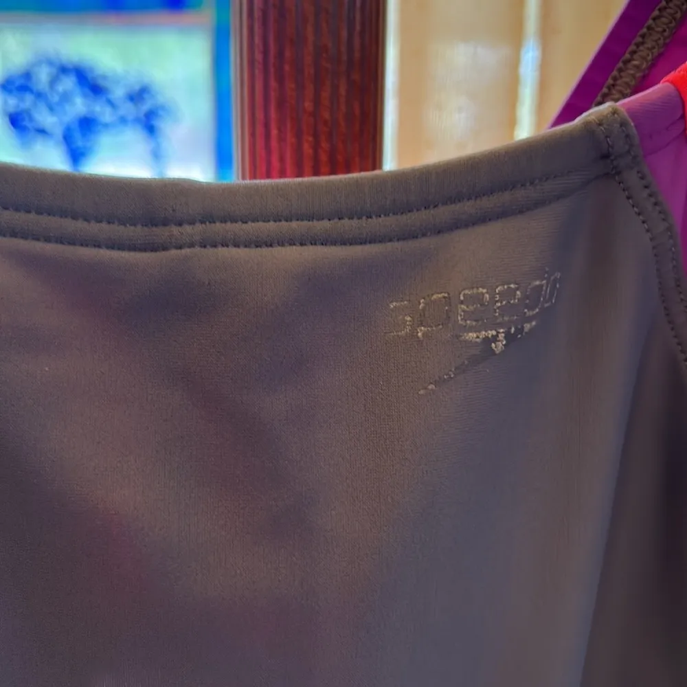 Speedo Women’s Bathing suit in very good condition - Image 3