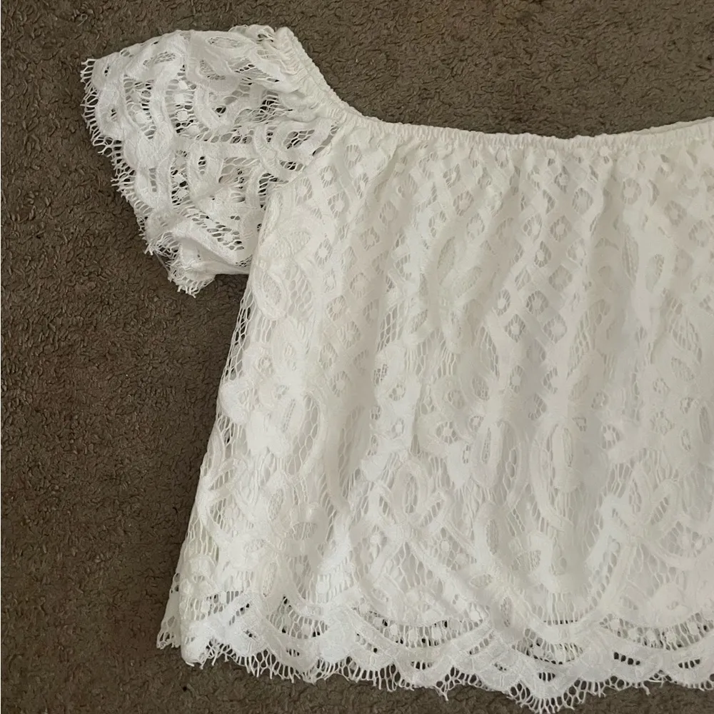 Express White Floral Lace Off-The-Shoulder Flowy Relaxed Fit Short-Sleeve Top - Image 4