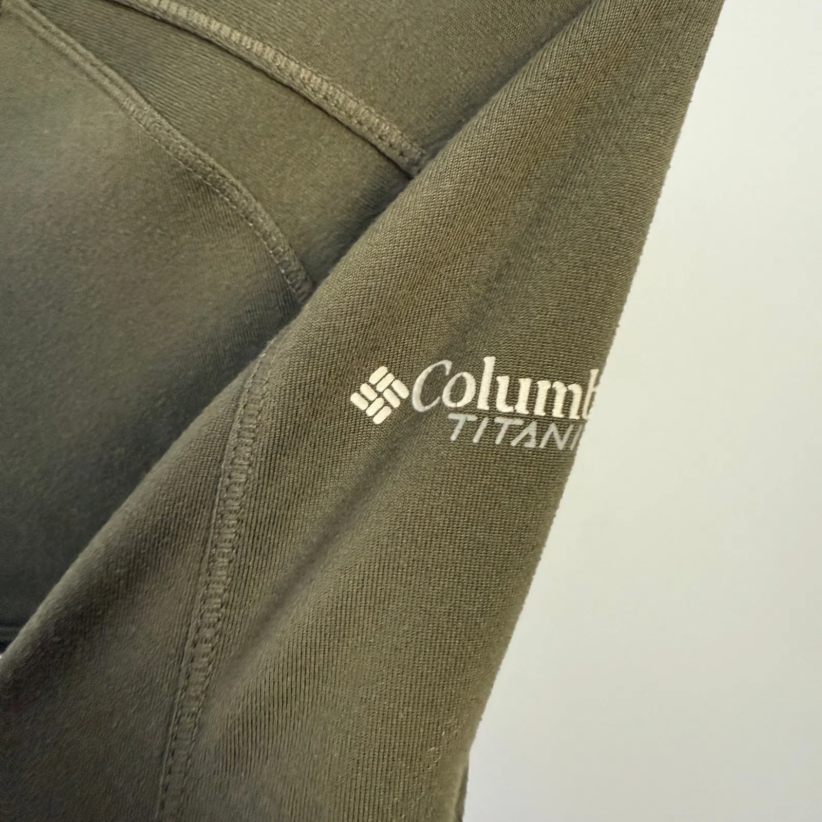 Columbia Titan Lite women's‎ size M Hooded Full Zip Jacket Olive Green Athletic - Image 4