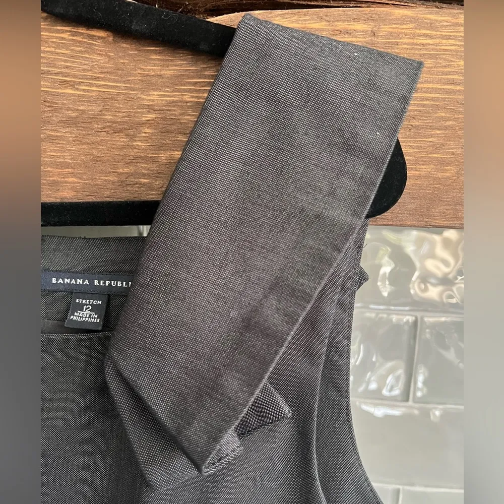 BANANA REPUBLIC Charcoal Stretch Shift Dress Notched Lapel Square Neck S… - Image 3