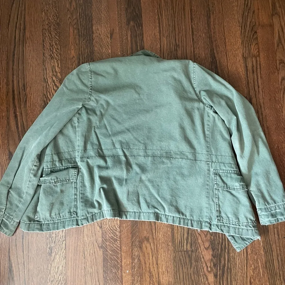 Green jacket - Image 2