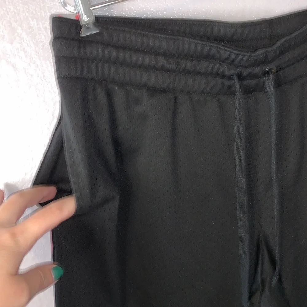 Danskin Now black mesh comfy elastic waist athletic pants with pockets Size L - Image 3