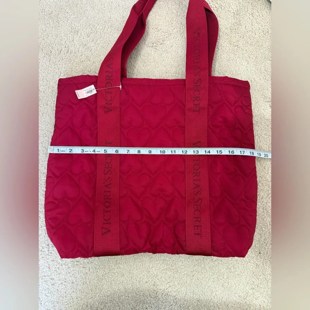 Victoria’s Secret red shopper with hearts - Image 4