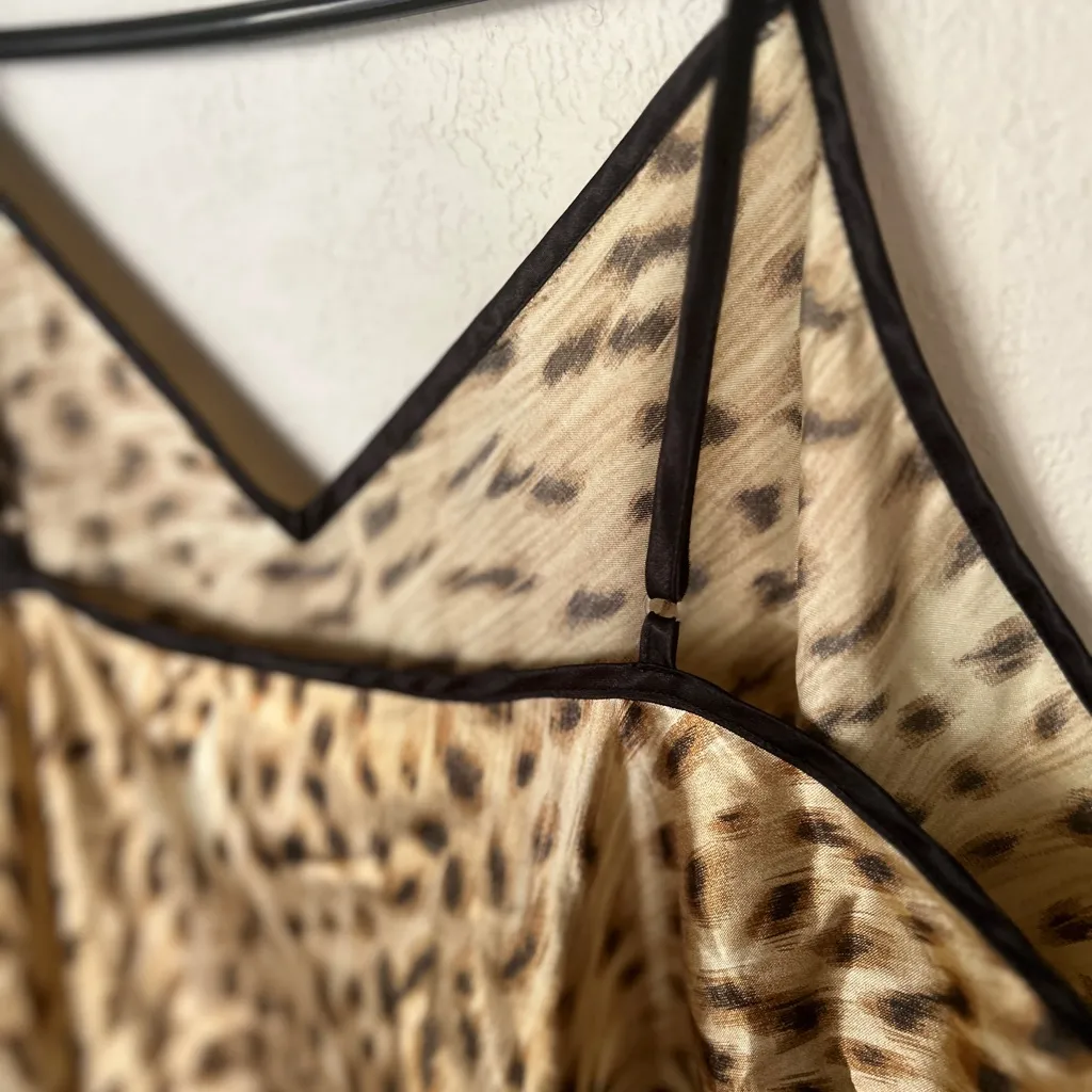 Secret Treasures Animal Print slip and robe size XL - Image 4