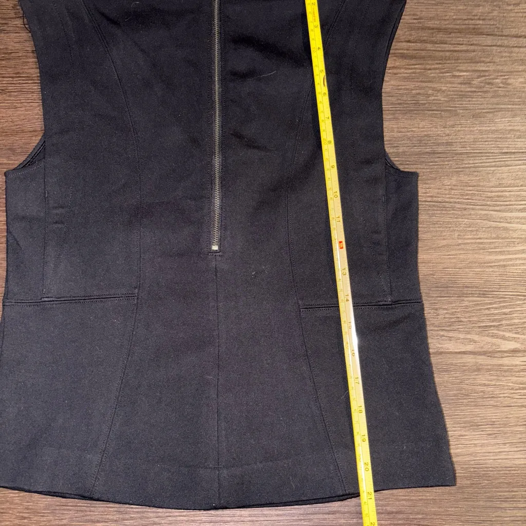 NWT SPANX The‎ Perfect Ponte V-Neck Seamed Top small - Image 9