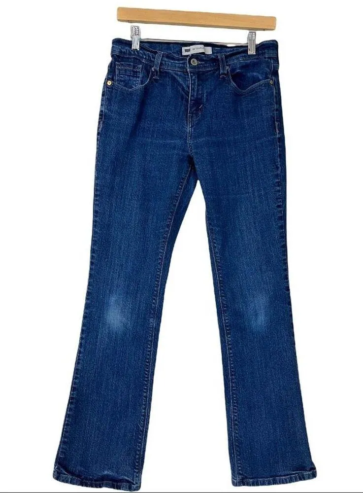 Levi’s 515 Boot Cut Mid Rise Flap Pockets Medium Wash Jeans Women's Size 29/32 - Image 2