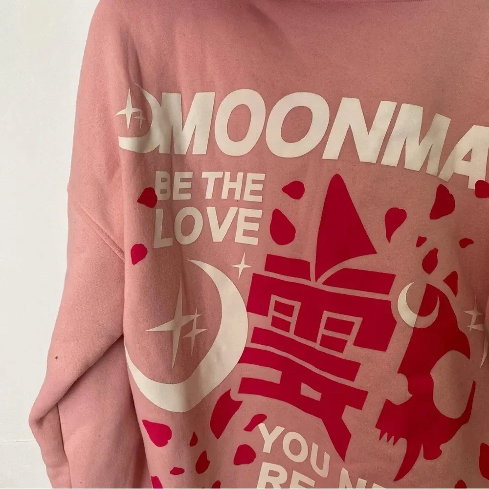 Moon may pink oversized‎ hoodie size M - Image 9