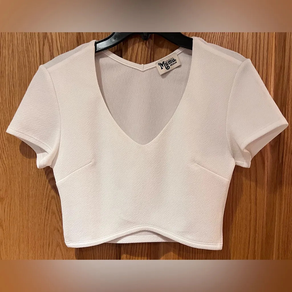 Show Me Your Mumu Miami V-Neck Stretch Crepe Crop Top‎ in Bone Size Medium - Image 6